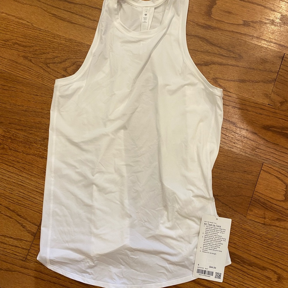 Lululemon All Tied Up Tank size 4 white NEW with tags!